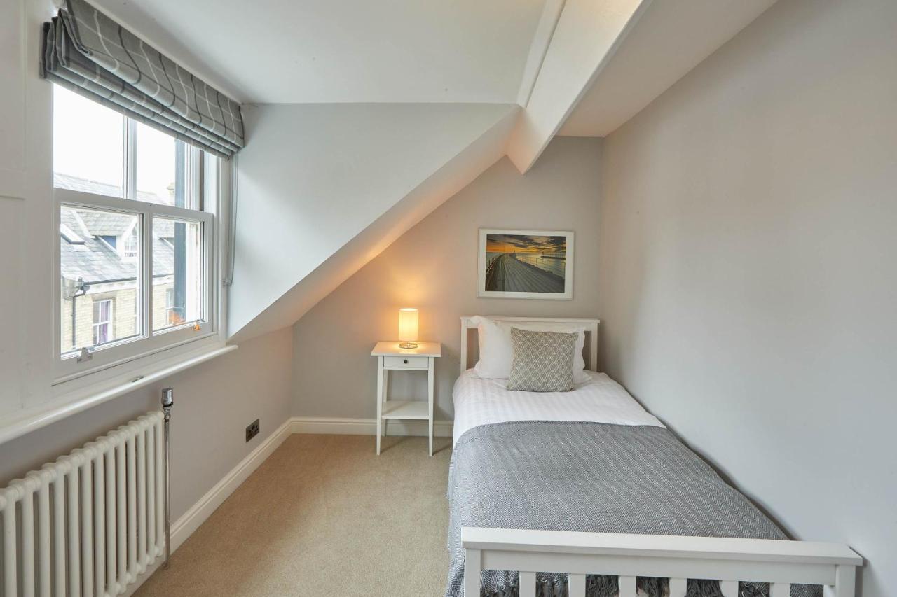 Apartment Host & - Henderson House