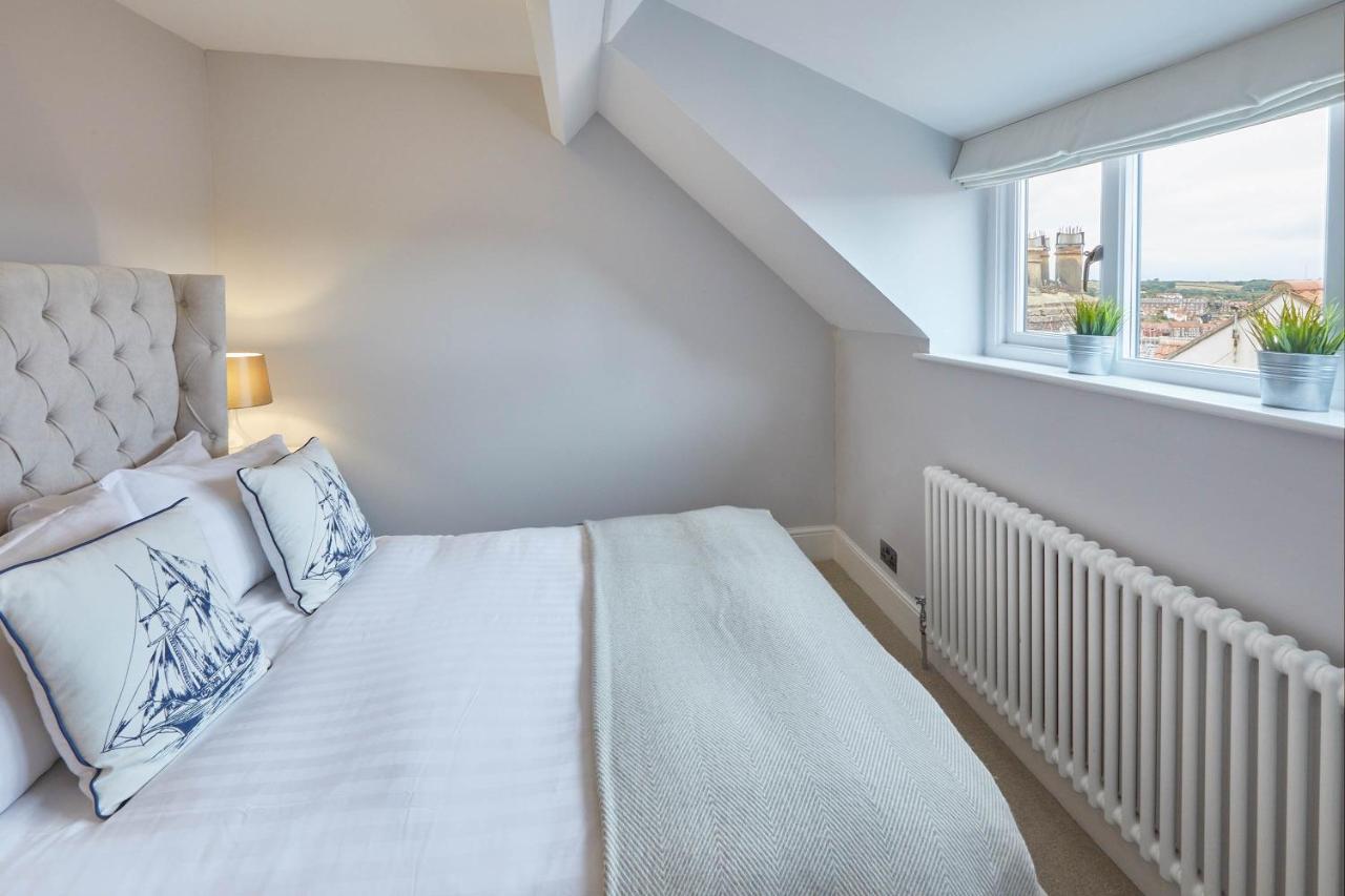 Host & - Henderson House Apartment Whitby